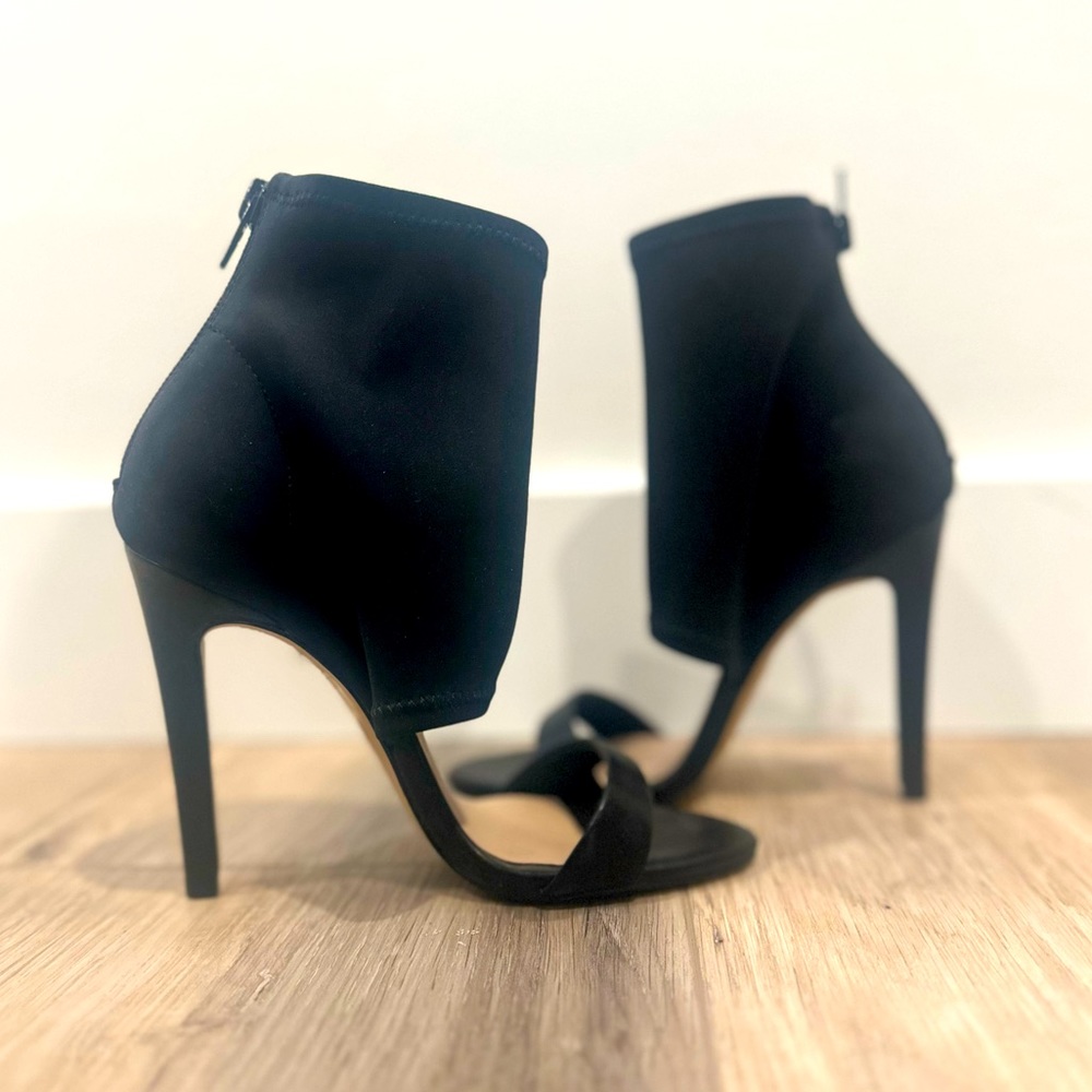 Aldo Brand New Black High Heels. Size 5